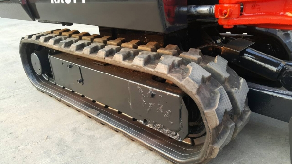 ขาย รถขุด KUBOTA รุ่น KX014 มือสองญี่ปุ่น แทรกยางใหม่เอี่ยม สลักแน่น พร้อมใช้งาน ความกว้างของรถ ขับขึ้นรถปิคอัพได้ มือถือ/LINE ID : 0818753444