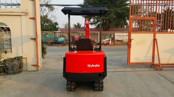 ขาย รถขุด KUBOTA รุ่น KX014 มือสองญี่ปุ่น แทรกยางใหม่เอี่ยม สลักแน่น พร้อมใช้งาน ความกว้างของรถ ขับขึ้นรถปิคอัพได้ มือถือ/LINE ID : 0818753444