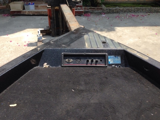 ขายเรือแบสDYNY-TRAK สวยๆ18ฟุต กว้าง210ซ.ม เครื่องเมอเคอรี่150แน่นๆ มีห้องขังเหยื่อเป็น ถังน้ำมันสแตนเลสสวยๆ เรือกว้างพิเศษ210ซ.ม รับรองไม่โคลง ผ้าใบเปลี่ยนใหม่ให้เทเล่อร์ไปด้วย ขาย 190000 บาท