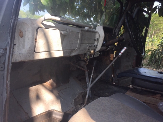 ขายรถ6ล้อหัวยาวดั้มพ์ ISUZU 1664902 เครื่อง 125แรงม้า ปี20 สนใจโทร 081-970-1072