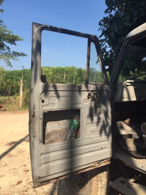 ขายรถ6ล้อหัวยาวดั้มพ์ ISUZU 1664902 เครื่อง 125แรงม้า ปี20 สนใจโทร 081-970-1072