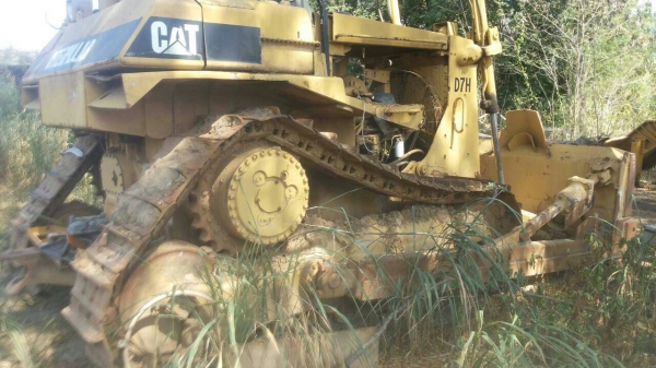 ขายด่วนครับ รถเกรด CATERPILLAR D7H เอกสารเล่มทะเบียน พร้อมใจงาน ครับ