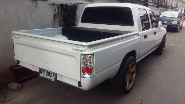 รถ4ประตูพร้อมๆ รถ4ประตูพร้อมๆ