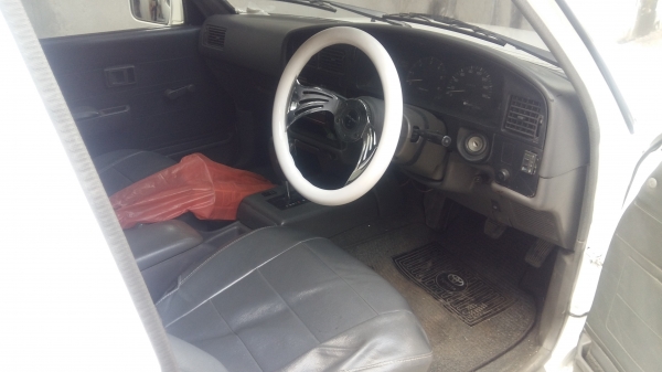 รถ4ประตูพร้อมๆ รถ4ประตูพร้อมๆ