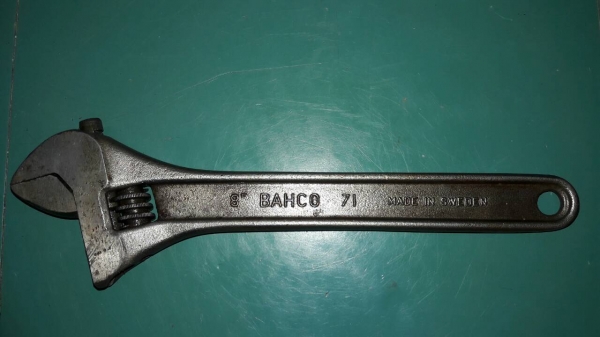 ขายประแจเลื่อน BAHCO 8" MADE IN SWEDEN.