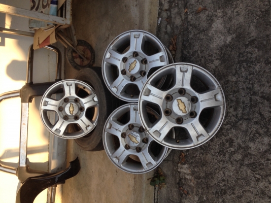 ขาย แม็กซ์พร้อมยาง 4 วง