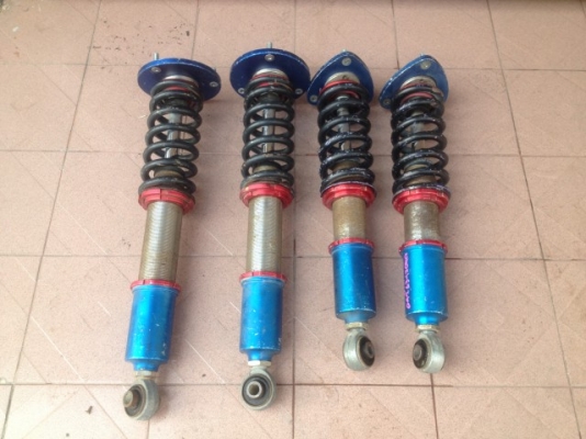 โช้คเเต่งปรับเกลียวสไลด์กระบอกได้หัวบอลจ๊อยเเน่นๆเก่าญี่ปุ่นเเท้สภาพดีไม่ทราบรุ่น