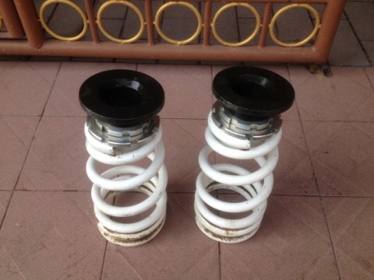 สปริงหลังเเต่ง HKS พร้อมตัวกดสปริงเก่าญี่ปุ่นแท้ไม่ทราบรุ่นยกชุด