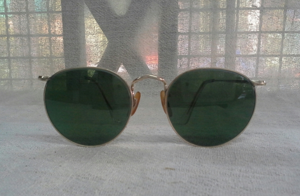 แว่นตาวินเทจโกลด์ฟิลด์ทรง 'หยดน้ำ-จอห์น เลนนอน' ตัวบิดา!  ALGHA made in England