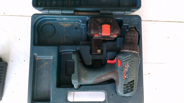 ขายสว่านไร้สาย Bosch 12VDC