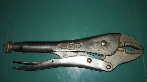 ขายคีมล็อกVISE-GRIP 10WR Made in USA.งานเก่าสามแถว ขายคีมล็อกVISE-GRIP 10WR Made in USA.งานเก่าสามแถว