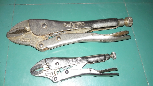 ขายคีมล็อกVISE-GRIP 10WR Made in USA.งานเก่าสามแถว ขายคีมล็อกVISE-GRIP 10WR Made in USA.งานเก่าสามแถว