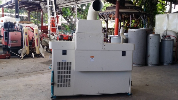 เครื่องสีข้าวกล้องเก่าญี่ปุ่น  SATAKE  รุ่น GPS300A  สภาพเครื่องสวย พร้อมใช้งาน