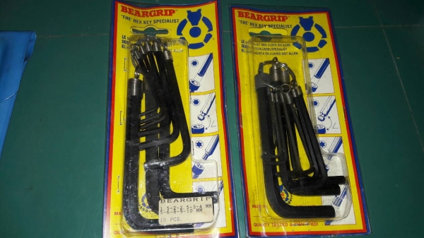 ขายหกเหลี่ยม BEAR GRIP Made in Holland.งานใหม่เก็บเก่า