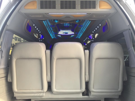 โทร 0922726669 ตันหยง เบสท์รถตู้ฝั่งธน TOYOTA COMMUTER D4D 3.0CC MT 2014 // ราคา 1,179,000 บาท