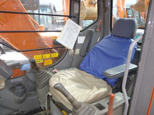 Hitachi ZX120 เก่าญี่ปุ่น ใบแทรค60ซม. สภาพสวยครับ