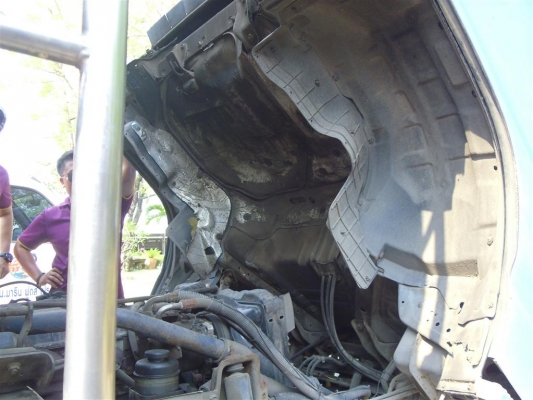 ขาย ISUZU NKR แชสซียาว 320 cm