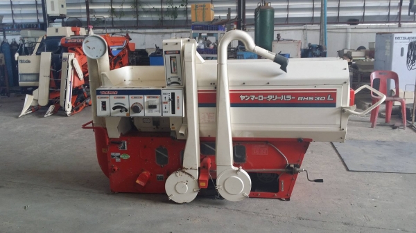 เครื่องสีข้าวกล้องเก่าญี่ปุ่น  YANMAR  รุ่น RHS30L  สภาพเครื่องสวย พร้อมใช้งาน