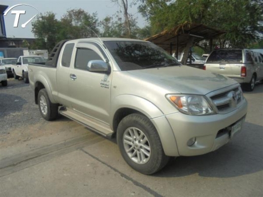 TOYOTA HILUX VIGO, 2.7 G X-TRA CAB POWER 4WD โฉม X-TRA CAB สีบรอนซ์เงิน เกียร์ออโต้ ติดแก๊ส LPG