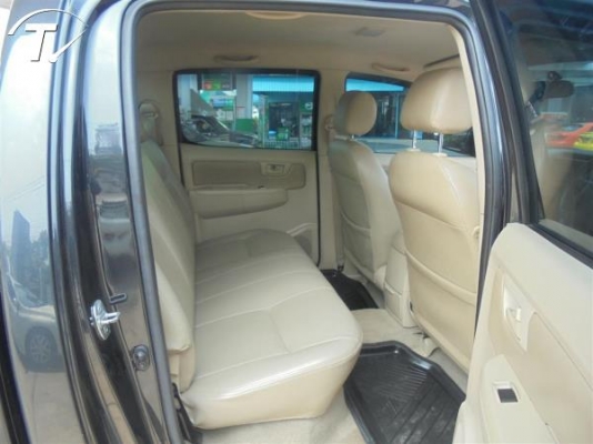 TOYOTA HILUX VIGO, 2.7 G DBL CAB POWER 4WD โฉม DOUBLE CAB สีดำ เกียร์ออโต้ ติดแก๊ส NGV