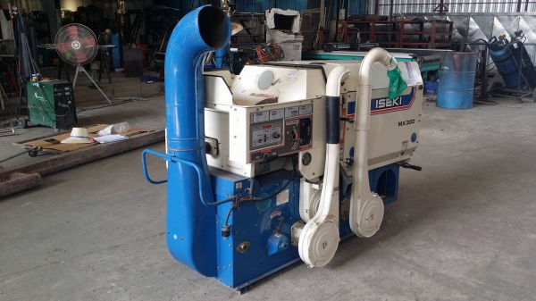 เครื่องสีข้าวกล้องเก่าญี่ปุ่น  ISEKI  รุ่น MX300  สภาพเครื่องสวย พร้อมใช้งาน