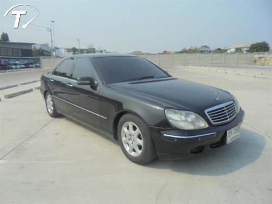 BENZ S-CLASS, S280 โฉม W220 สีดำ เกียร์ออโต้ ติดแก๊ส LPG ทะเบียน ธค3283 กรุงเทพฯ