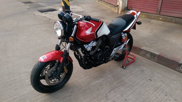 ขายคับ HONDA CB400 TECH3 ปี2007 กญแจชิฟ สีสวย ท่อแต่ง แฮนด์บาร์ อินวอยส์สรรพสามิตร ราคา 97500 บาท  ส่งได้ทั่วไทยคับ สนใจติดต่อ 081-0578282 FACEBOOK  ชาญณรงค์ ป๊อป ชัยอมฤต ไอดีไลน์ POPBIGBIKESAKON คับ สนใจรถสวย ถูก ดี ต้อง POP BIGBIKE SAKONNAKHON คลิปวิดีโ