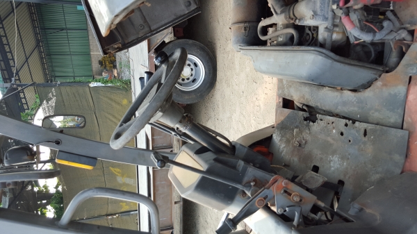 ขายยก2.5ตันดีเซลเสา4เมตร