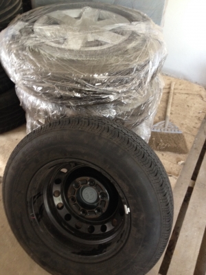ขายยางพร้อมล้อ 6  รู