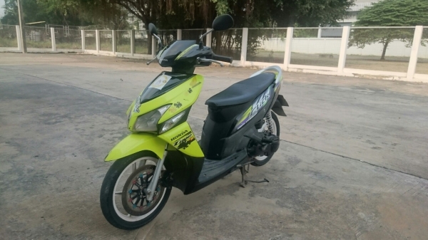 click เครื่องดีเยี่ยม ล้อแม็ก พร้อมใช้งาน click เครื่องดีเยี่ยม ล้อแม็ก พร้อมใช้งาน