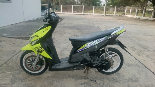 click เครื่องดีเยี่ยม ล้อแม็ก พร้อมใช้งาน