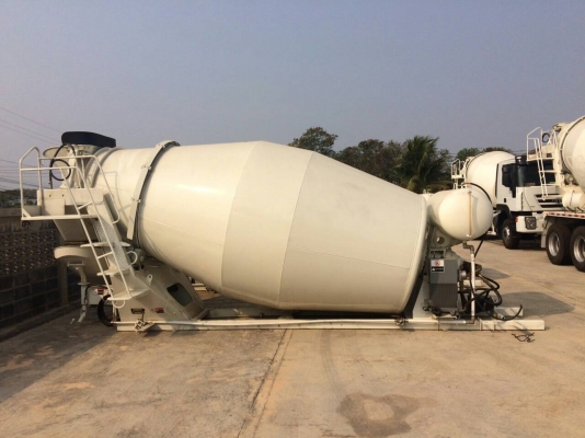 โม่ใหม่ ขนาด 7คิว  เกียร์ZF  ปั๊มมิกเซอร์และมอเตอร์ ยี่ห้อ SAUER