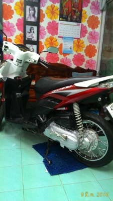 ขาย Honda Click i สภาพสวยมาก ยางใหม่ ทั้งหน้า - หลัง ภาษีเต็ม พร้อมชุดโอน ราคา 16500 บาท