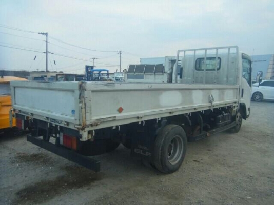 ขาย รถ ISUZU NMR หน้าตึก เครื่อง 4JJ1  2990 cc. เก่าญี่ปุ่น