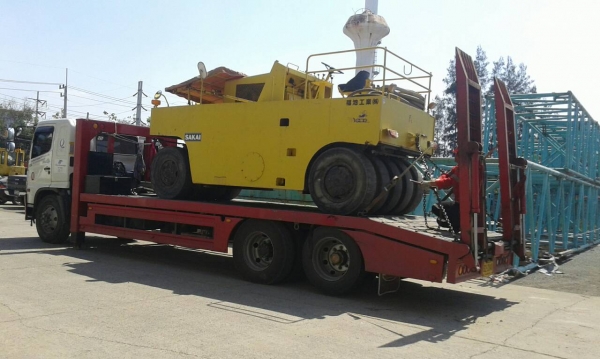 ส่งมอบครับ 9ล้อ SAKAI TS7409 ขอบคุณลูกค้ามากๆครับ ส่งมอบครับ 9ล้อ SAKAI TS7409 ขอบคุณลูกค้ามากๆครับ