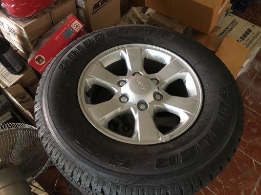 ยางใหม่พร้อมแม๊กซ์ถอดป้ายแดงในศูนย์ ขนาด 245/70R16
