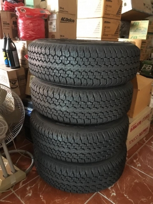 ยางใหม่พร้อมแม๊กซ์ถอดป้ายแดงในศูนย์ ขนาด 245/70R16