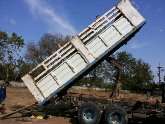 ขายกระบะดั้ม ยกลงจากร็อกกี้ อุปกรณ์ครบชุด สภาพพร้อมใช้งาน สนใจโทร 090-8588220คุณนะ 093-3258446คุณบิว หรือเข้าดูสินค้าอื่นๆได้ที่ www.truck.in.th/498 หรือเพจFacebook ณรงค์ ซื้อขายรถมือสอง (เว็บไซต์ส่วนตัว) หรือFacebook คุณนะ รถบรรทุก