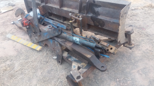 ชุดดันหน้า KK ใสารถไถฟอร์ด