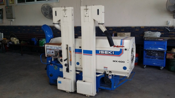 เครื่องสีข้าวกล้องเก่าญี่ปุ่น ISEKI  รุ่น MX400 สภาพเครื่องสวย พร้อมใช้งาน