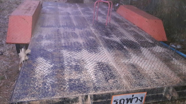 ขายรถเกี่ยวข้าว  DC 60 PLUS  นิ้วสปริง  ปี 55  ราคาเพียง 335,000 บาทเท่านั้น