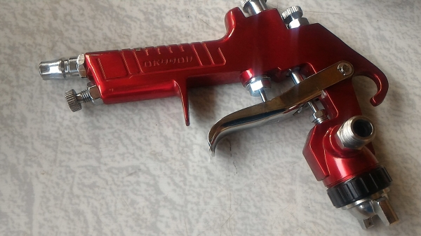 กาพ่นสีกาบนของใหม่ยี่ห้อ OSAKA  ปรับปริมาณลม และปริมาณสี ได้จากตัวปืนพ่นเลย