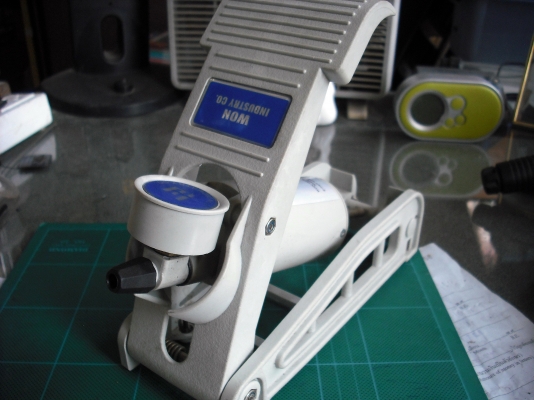 ปั้มลมแบบเหยียบ Made in Korea