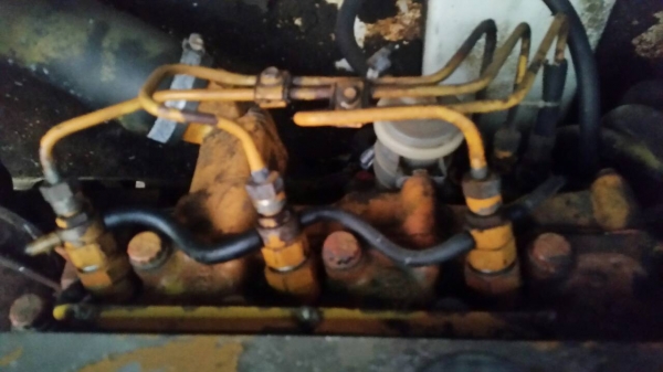 ขา่ย รถขุด แบคโฮ พร้อมหัวคีบไม้ คีบเหล็ก KOMATSU PC 40-5 เก่าญี่ปุ่น มีตู้เก๋ง