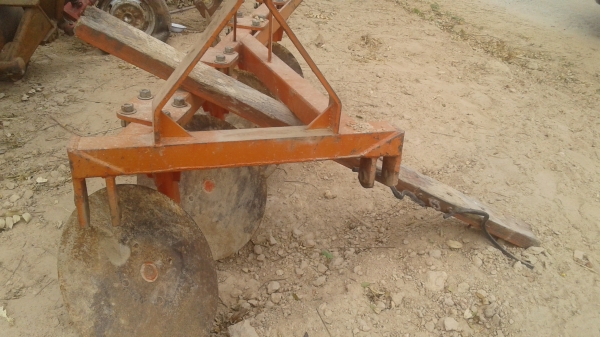 ขายตามสภาพพาน4ใบ20นิ้วของLCSติดมากับรถไถ36แรง ขายตามสภาพพาน4ใบ20นิ้วของLCSติดมากับรถไถ36แรง