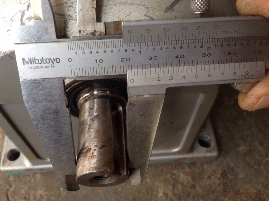 ( เหลือ 1 ตัวครับ )ขายมอเตอร์เกียร์ mitsubishi 1HP. 380V อัตราทด 1:25 มีเบรคในตัว สภาพสวยวิ่งนิ่ม เดิมๆ พร้อมใช้งาน มี 2 ตัวครับ ( ขาแตก 1 ตัว ตามรูปครับ ) ( เหลือ 1 ตัวครับ )ขายมอเตอร์เกียร์ mitsubishi 1HP. 380V อัตราทด 1:25 มีเบรคในตัว สภาพสวยวิ่งนิ่ม เดิมๆ พร้อมใช้งาน มี 2 ตัวครับ ( ขาแตก 1 ตัว ตามรูปครับ )