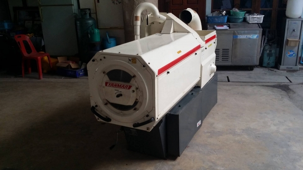 เครื่องสีข้าวกล้องเก่าญี่ปุ่น YANMAR รุ่น RHS300(2) สภาพเครื่องสวย พร้อมใช้งาน