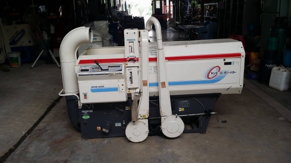 เครื่องสีข้าวกล้องเก่าญี่ปุ่น YANMAR รุ่น RHS300(2) สภาพเครื่องสวย พร้อมใช้งาน