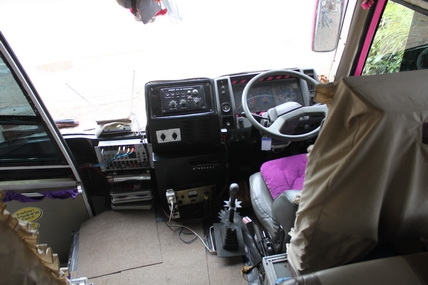 ขายบัส 6 ล้อแอร์ 42 ที่นั่ง 12 ม. รถห้างแท้ HINO