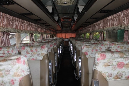 ขายบัส 6 ล้อแอร์ 42 ที่นั่ง 12 ม. รถห้างแท้ HINO